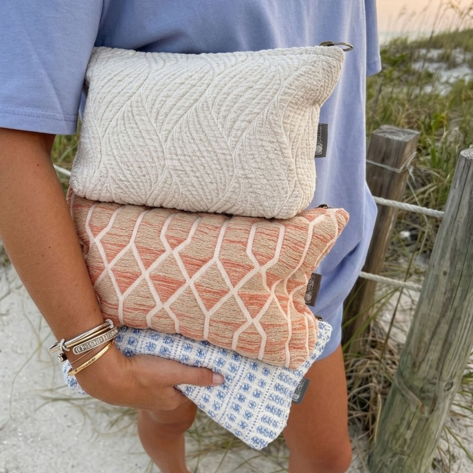 Nomad Sari Indian Jacquard Toiletry Bag - Rose Lattice